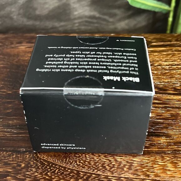 Revision Skincare Black Mask Purifying Facial Treatment-1.7 oz. New, Sealed Box - Picture 6 of 10